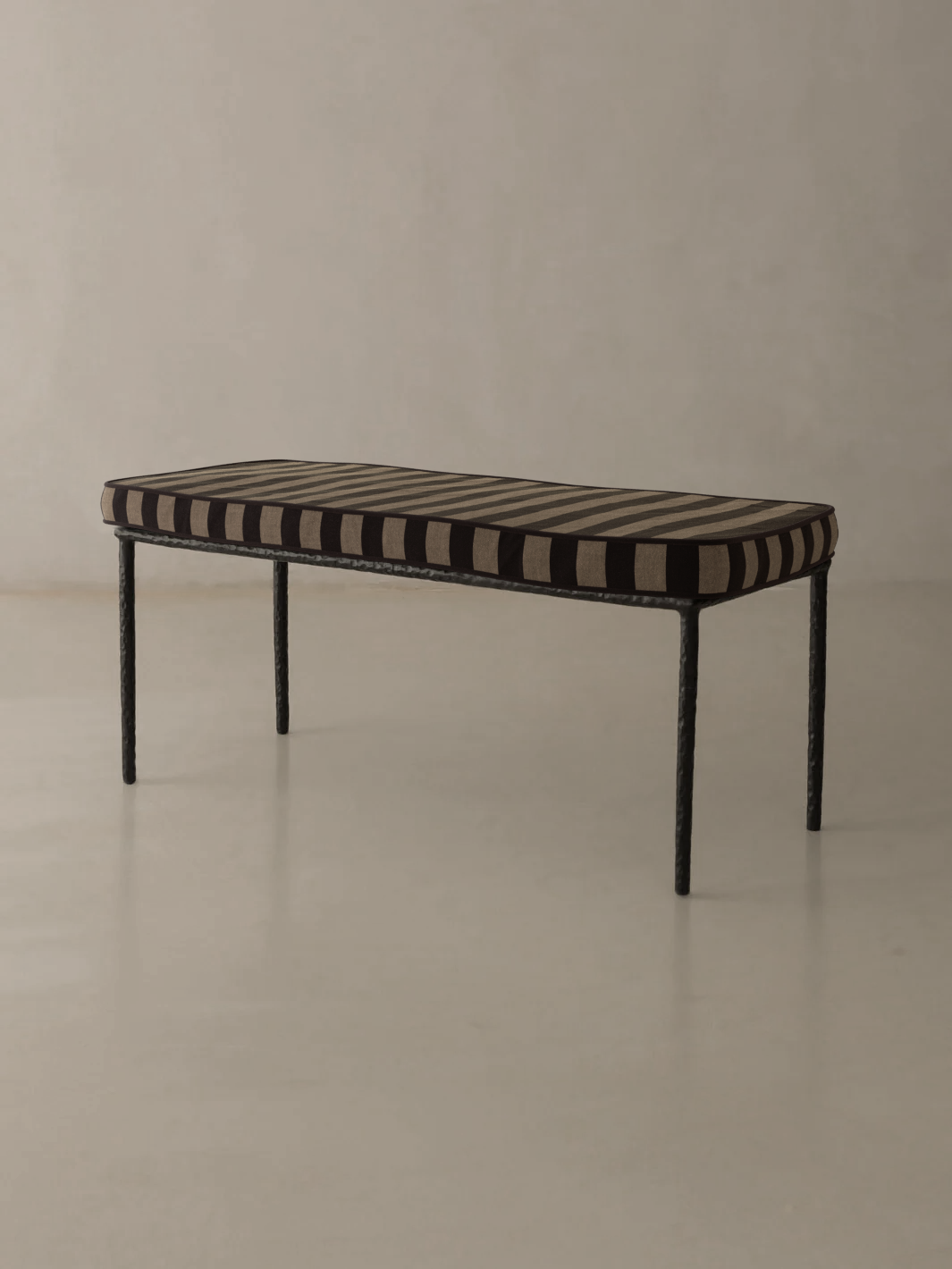 Medaillon bench cover 100cm Black and Beige
