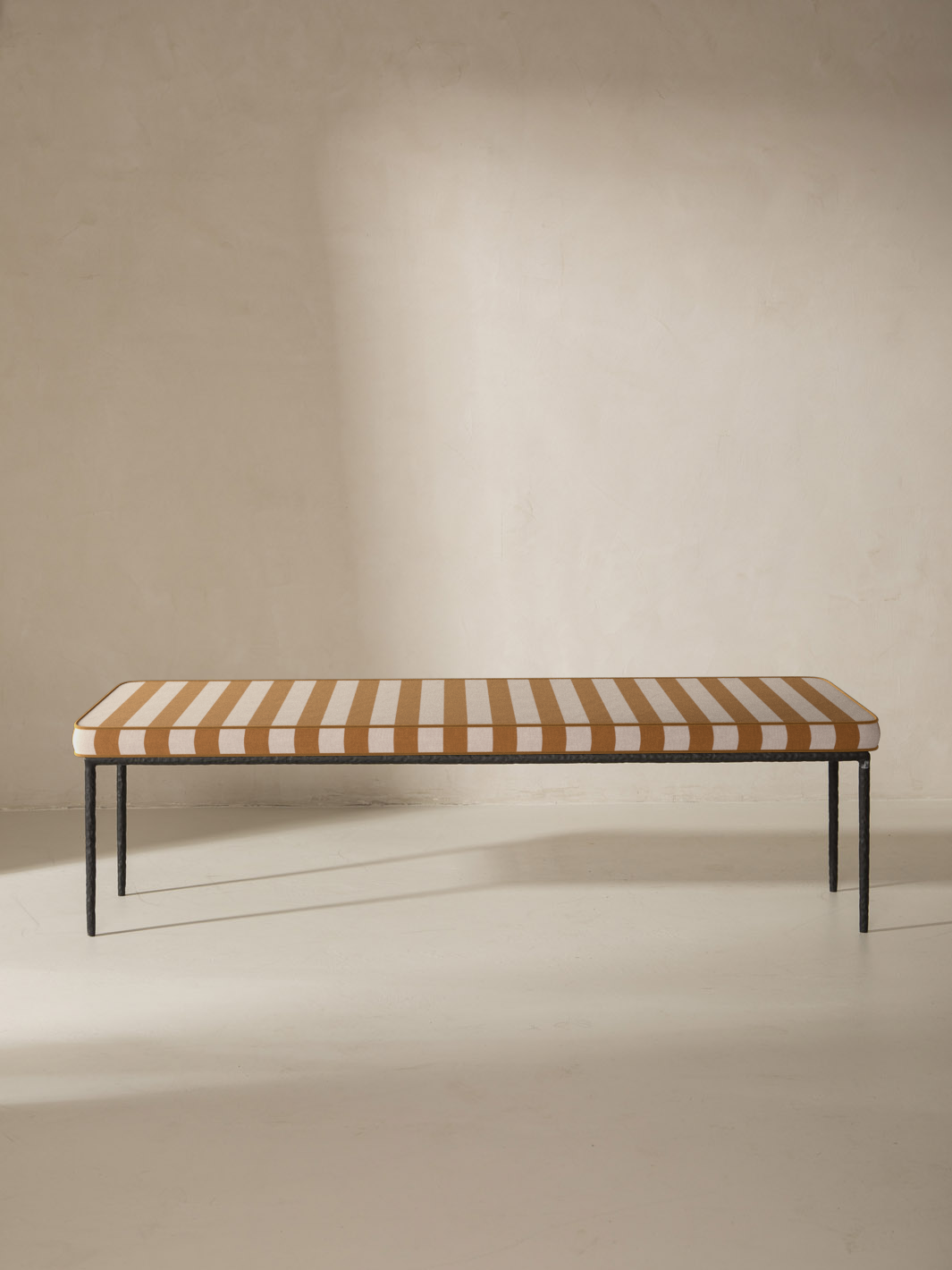 Medaillon bench cover 170cm Mustard and White