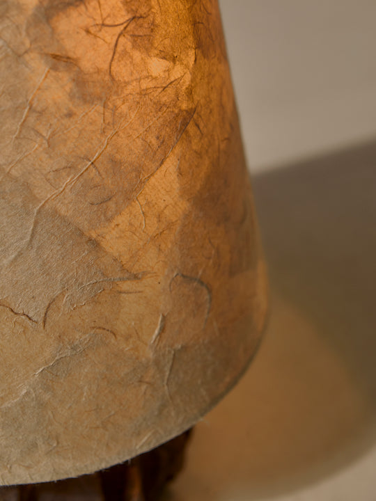 Nam Du Lámpara de mesa lino y cerámica