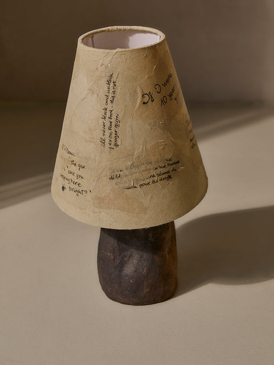 Voi Vang Lámpara de mesa