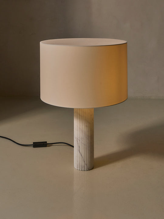 Lámpara Fluta mármol Simone & Marcel