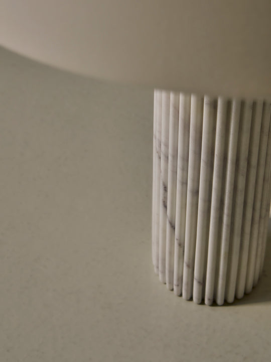 Lámpara Fluta mármol Simone & Marcel