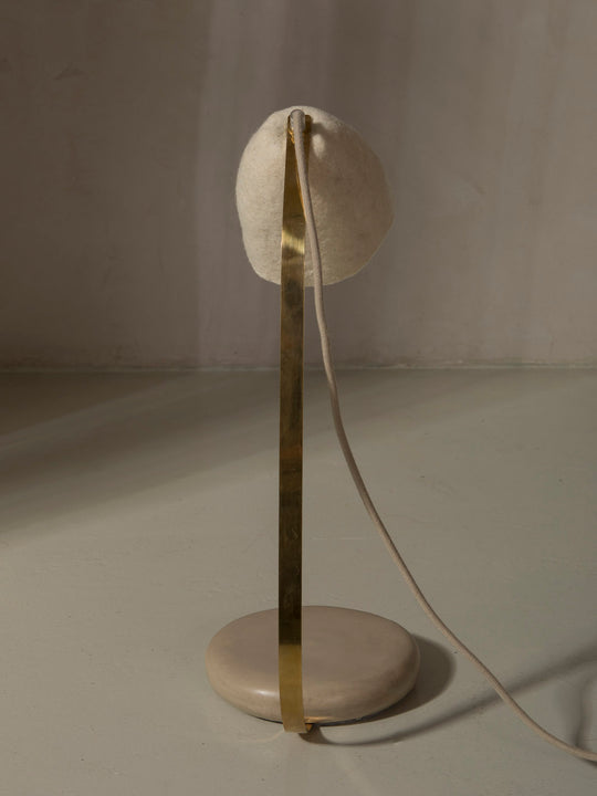 Lámpara de sobremesa fieltro