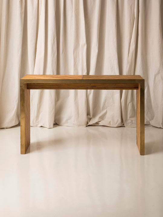 Consola italiana de bambú