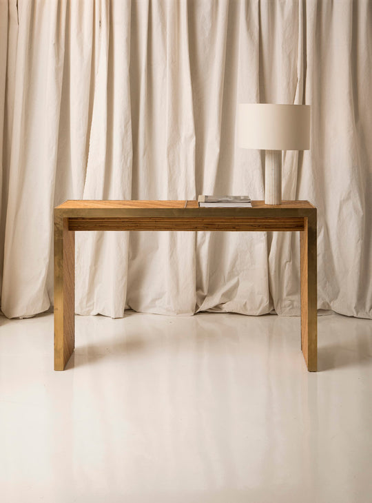 Consola italiana de bambú