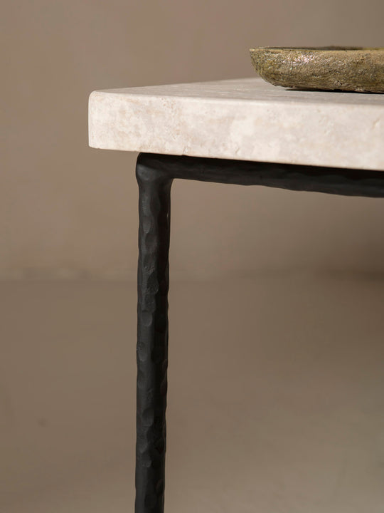 Arrow Martelé Table 60x60x40cm