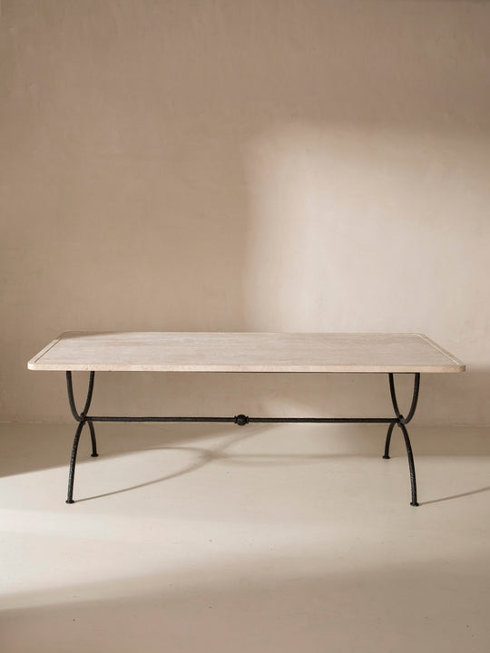 Medaillon travertine table