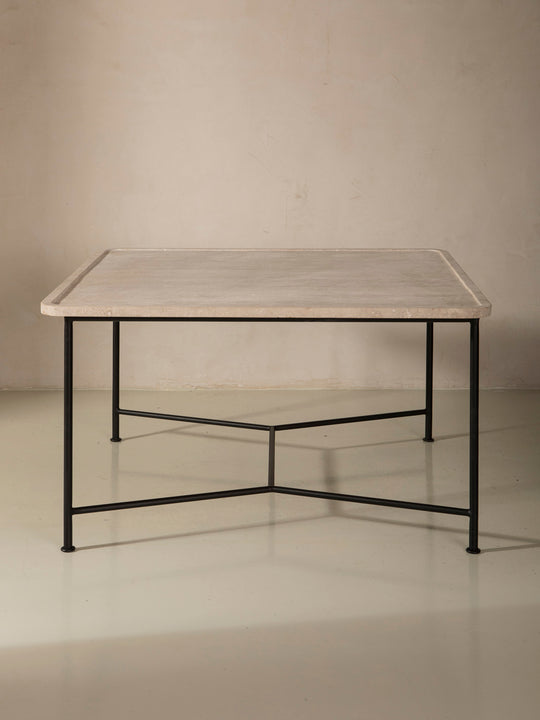 Mott Table 130x130x73cm