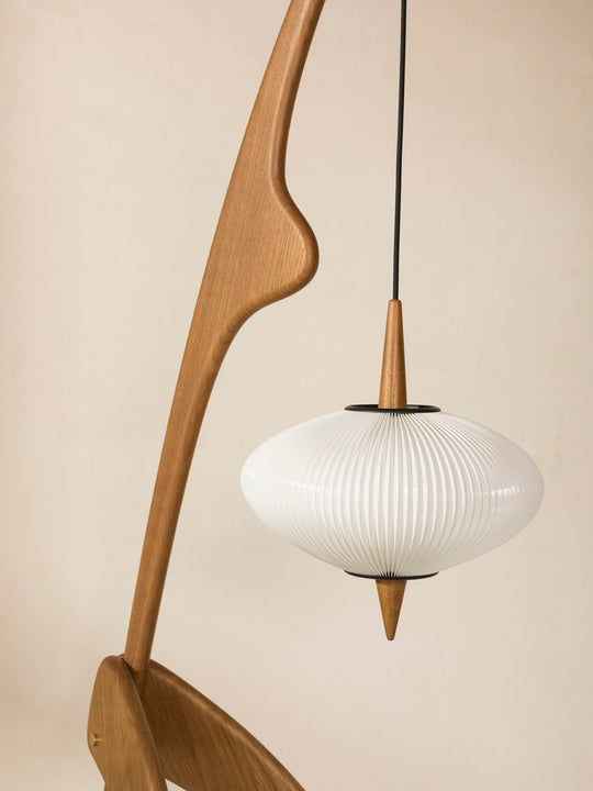 Lámpara "Mantis Religiosa" #14.950 de Rispal Roble