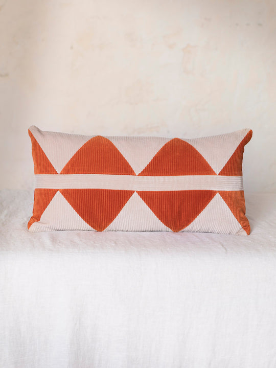 MINOS Pumpkin cushion 25x50cm