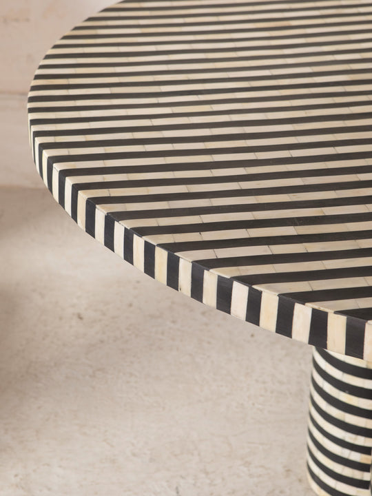 Mesa tríptico marquetería África 130Ø