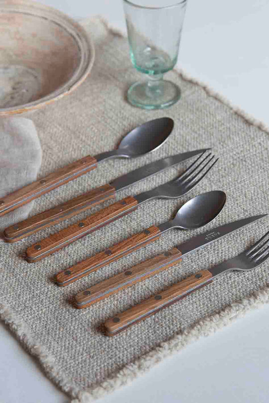 Teak Bistrot cutlery 6 pax. Saber Paris