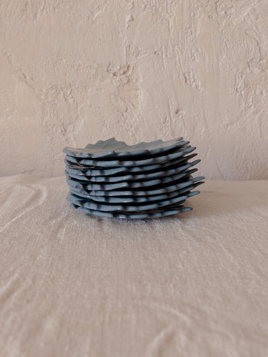 blue jeans leaf bread plate