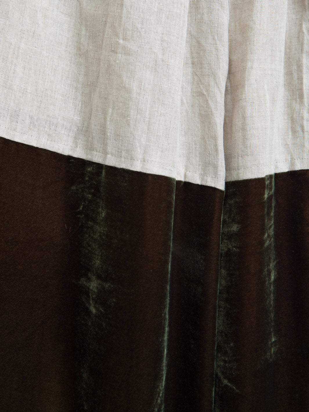 Duo Fortuna curtain in ecru linen and dark olive velvet 140x300cm