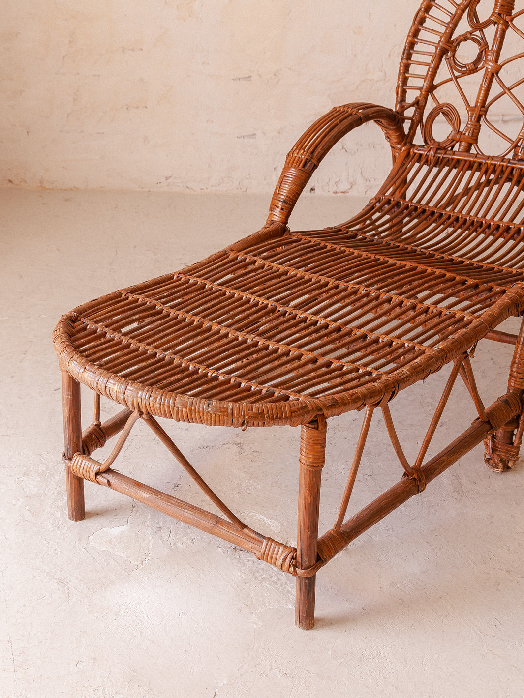50s rattan chaise longue