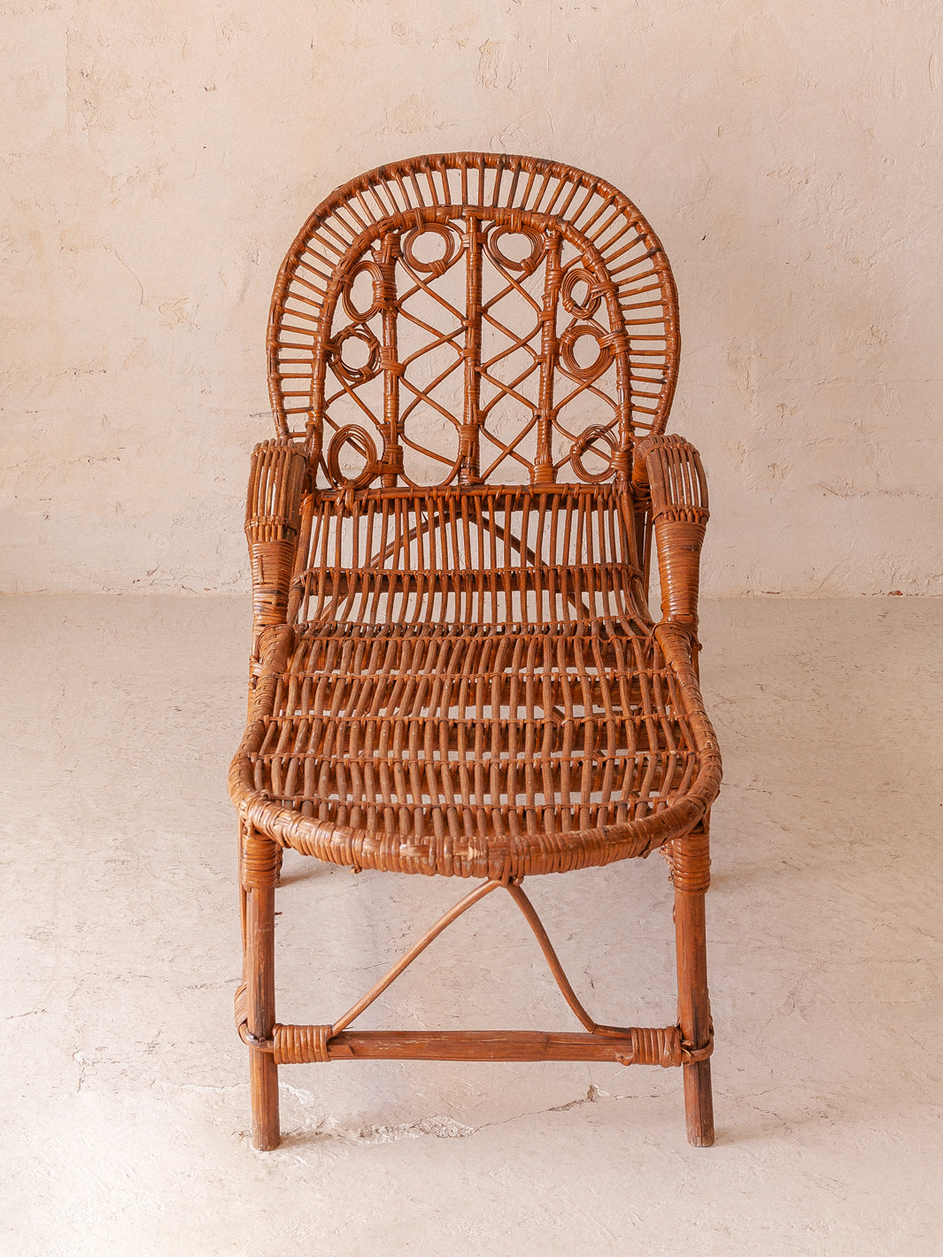 50s rattan chaise longue