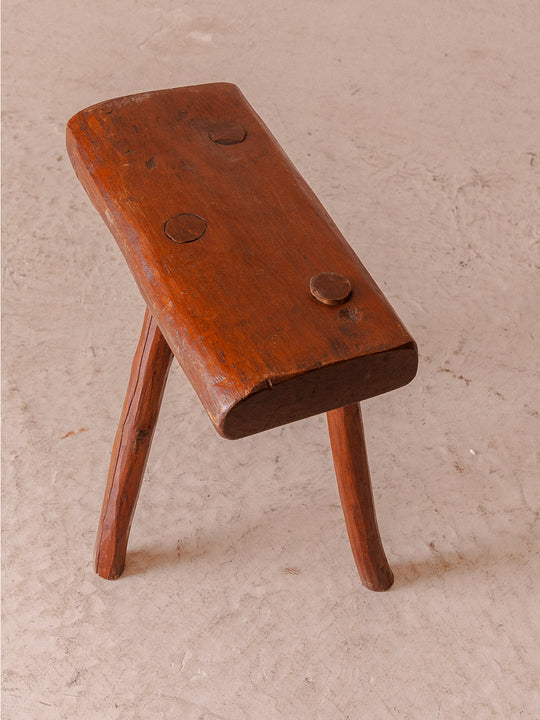 Chestnut milking stool 40s