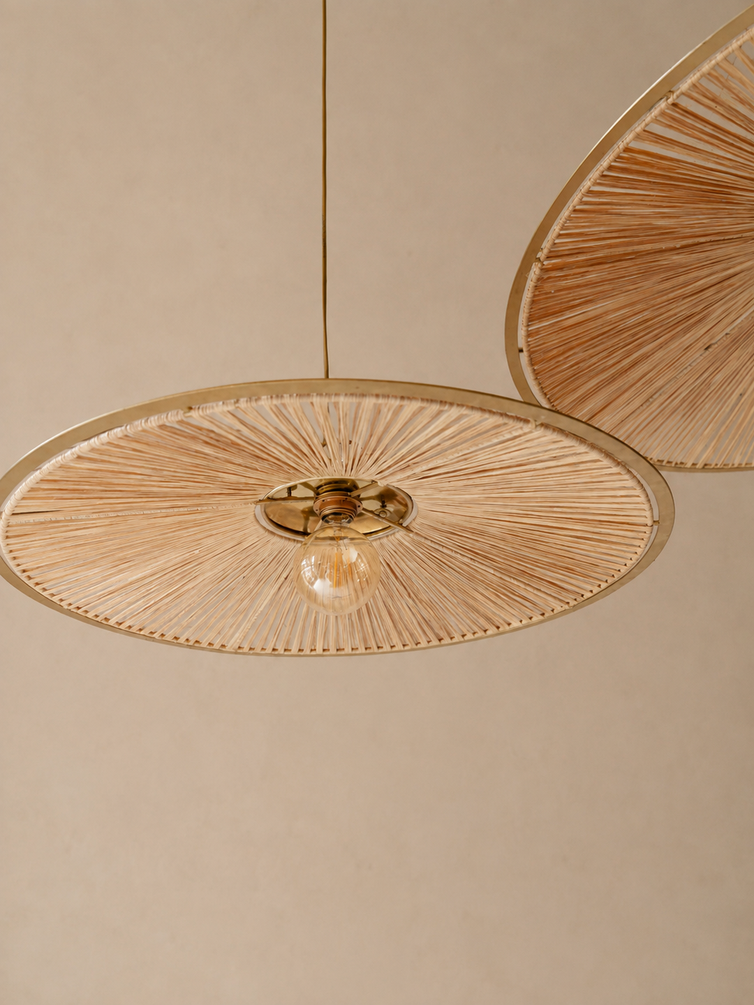 Golden raffia lamp