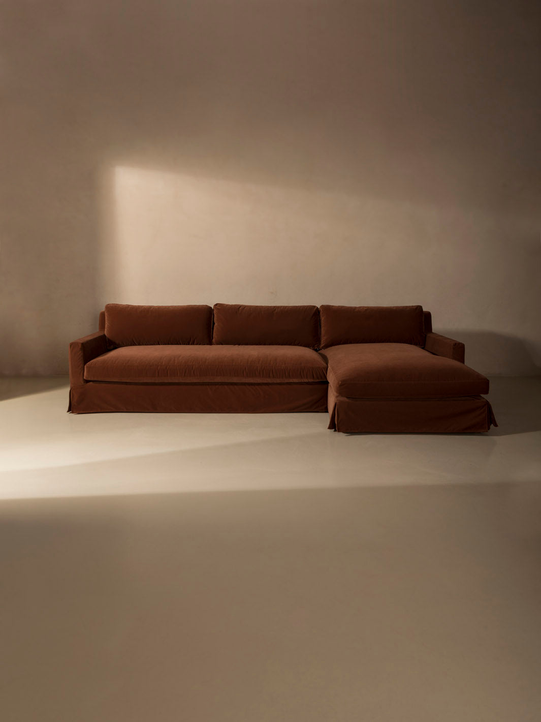 Amberes pearl linen sofa with chaise longue