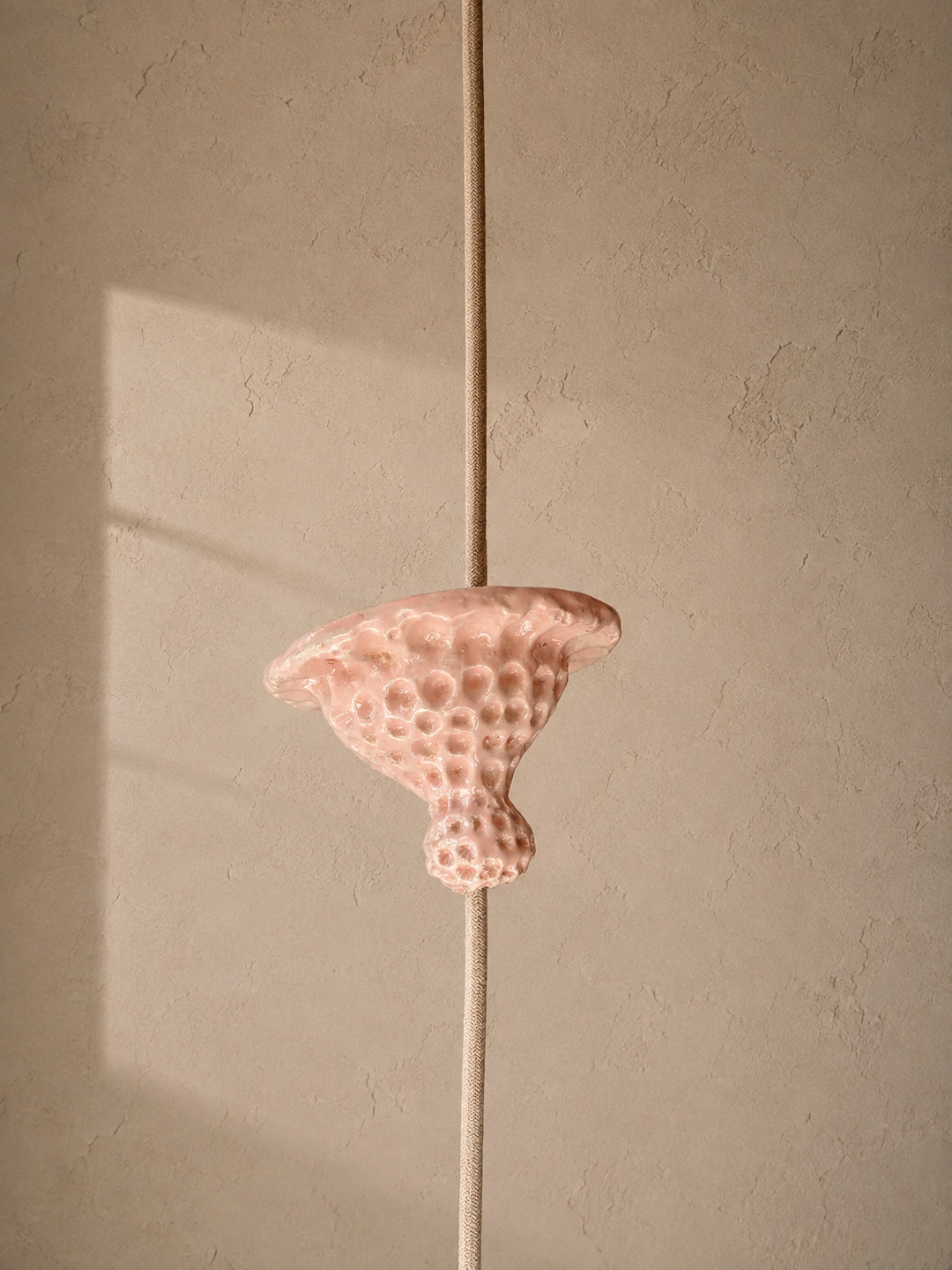 Lámpara pantalla de fieltro cerámica rosa 19CM