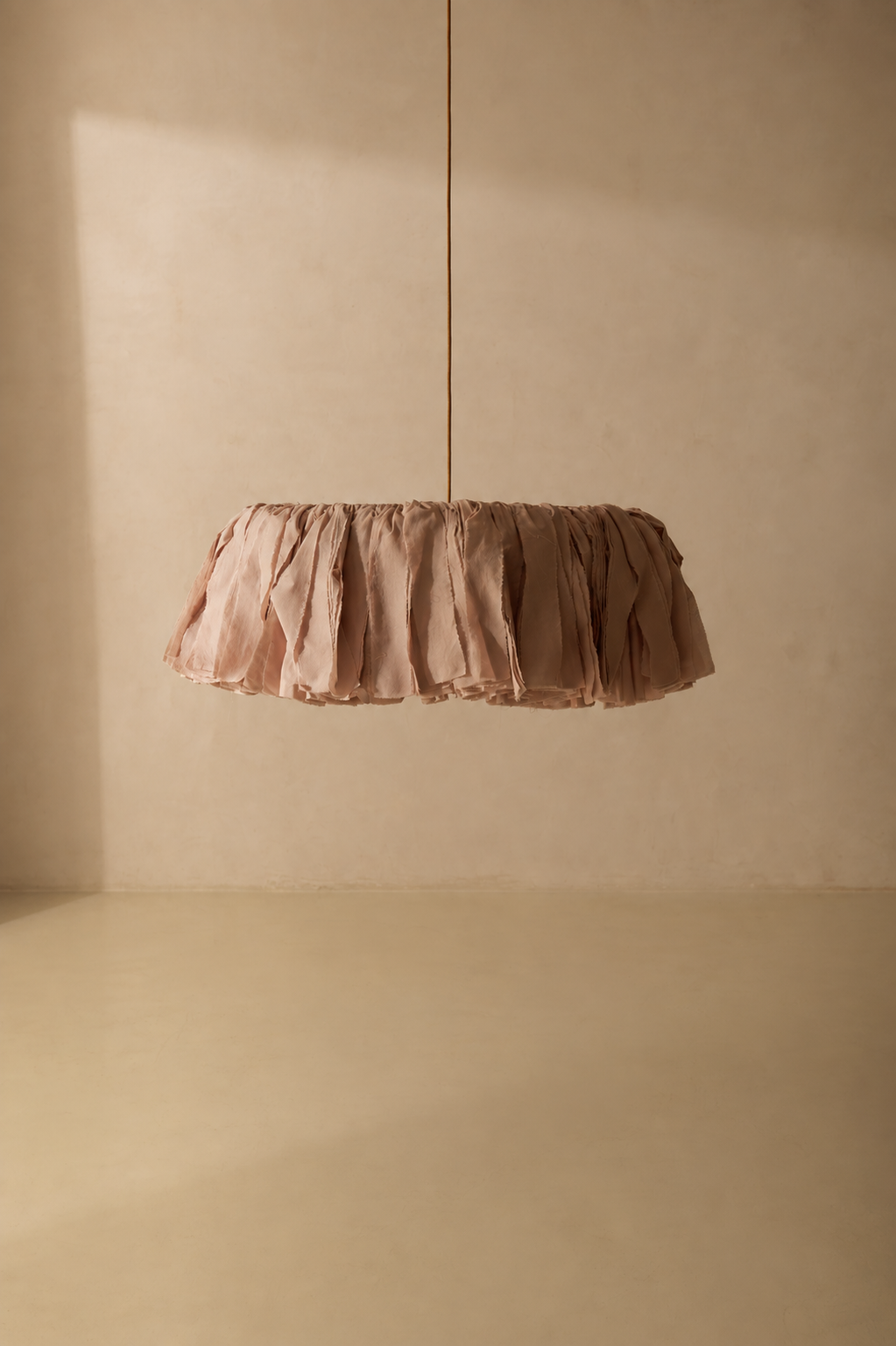 Musa Pink Ceiling Lamp