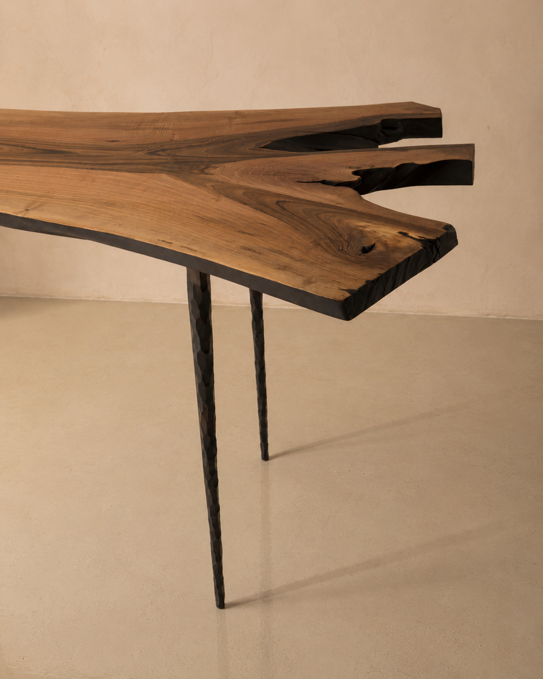 Consola de nogal 280x80x76cm