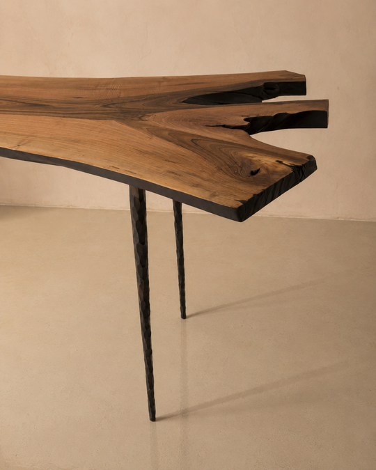 Consola de nogal 280x80x76cm