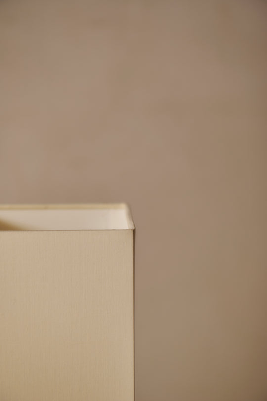 Tower floor lamp, noisette color