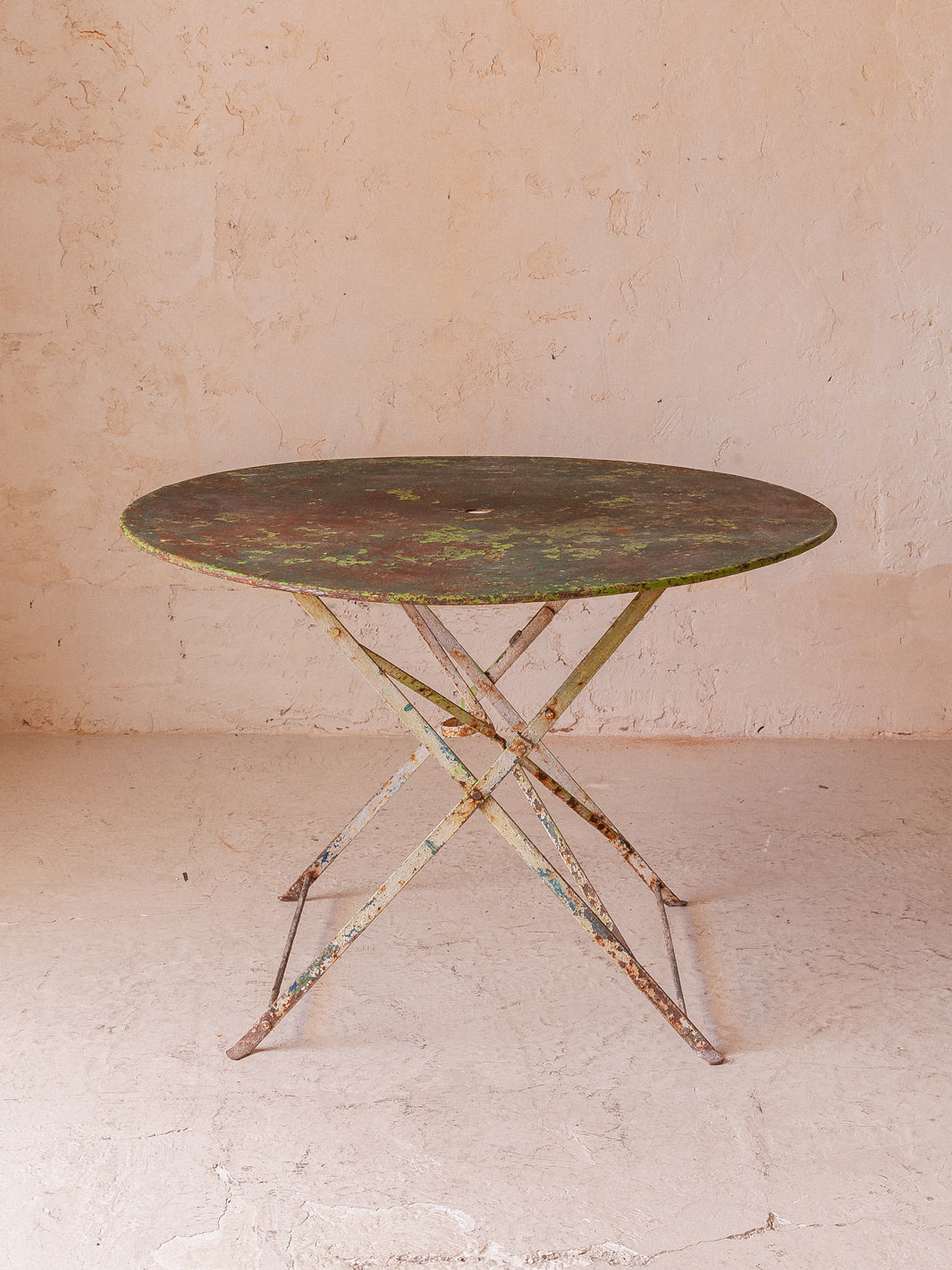 Mesa hierro plegable verde Bélgica años 50