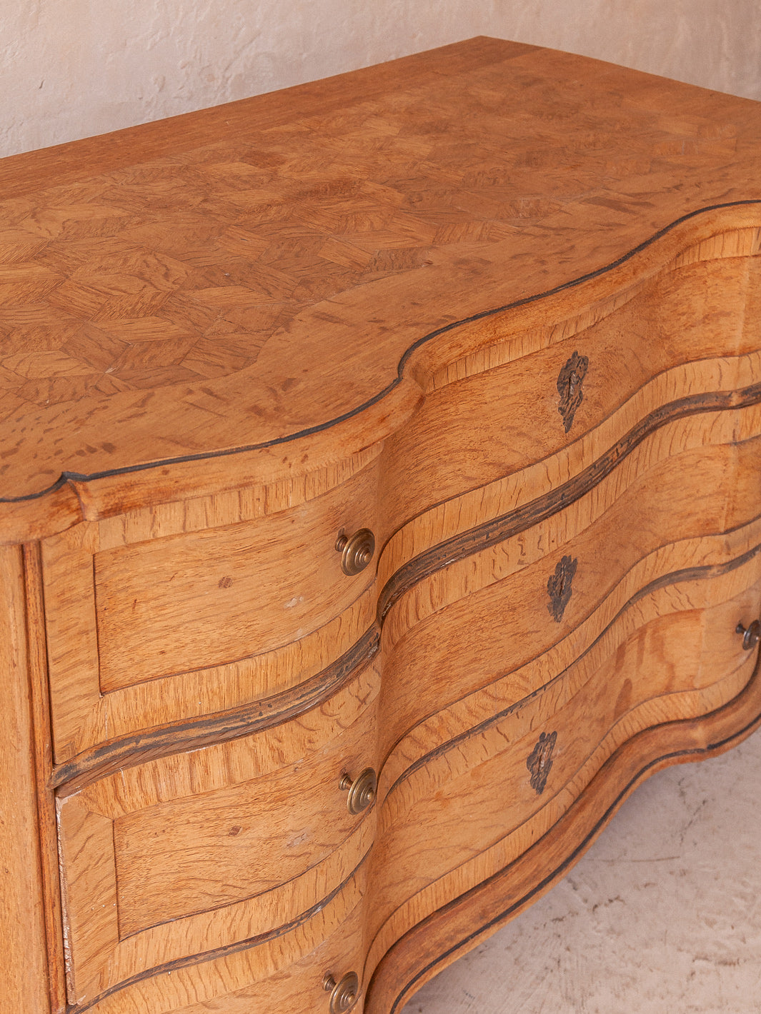 Chest of drawers Germany circa 1770, solid oak