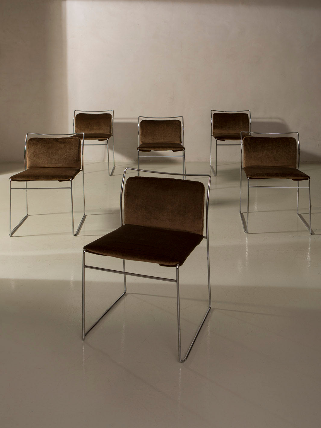 Juego 6 sillas "Tulu" de Kazuhide Takahama