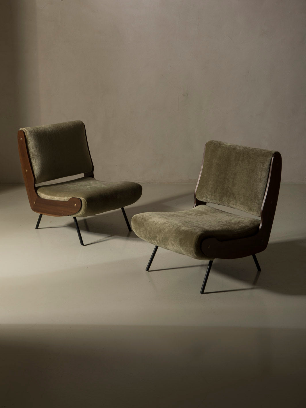 Pair of "836" armchairs by Gianfranco Frattini, 1960s