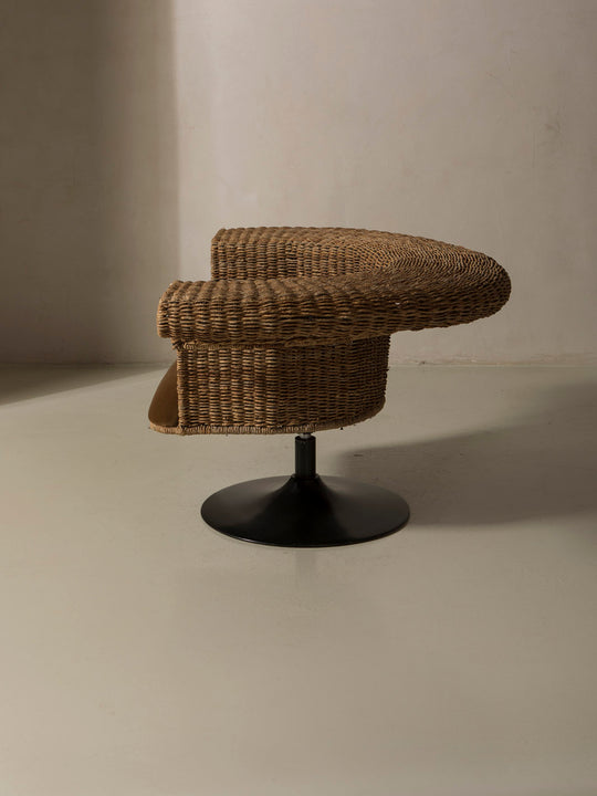 Pareja butacas Italia años 40 hierro y ratán giratorias