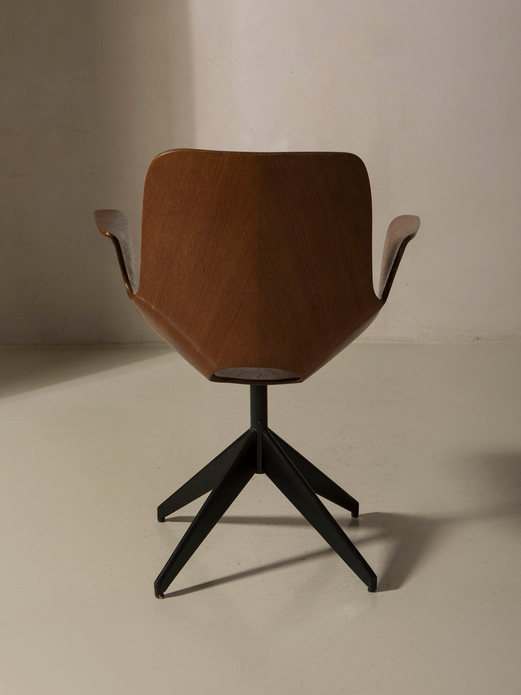 Silla "Medea" por Vittorio Nobili años 50