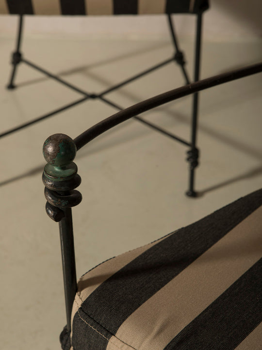 Juego 4 sillas hierro años 60