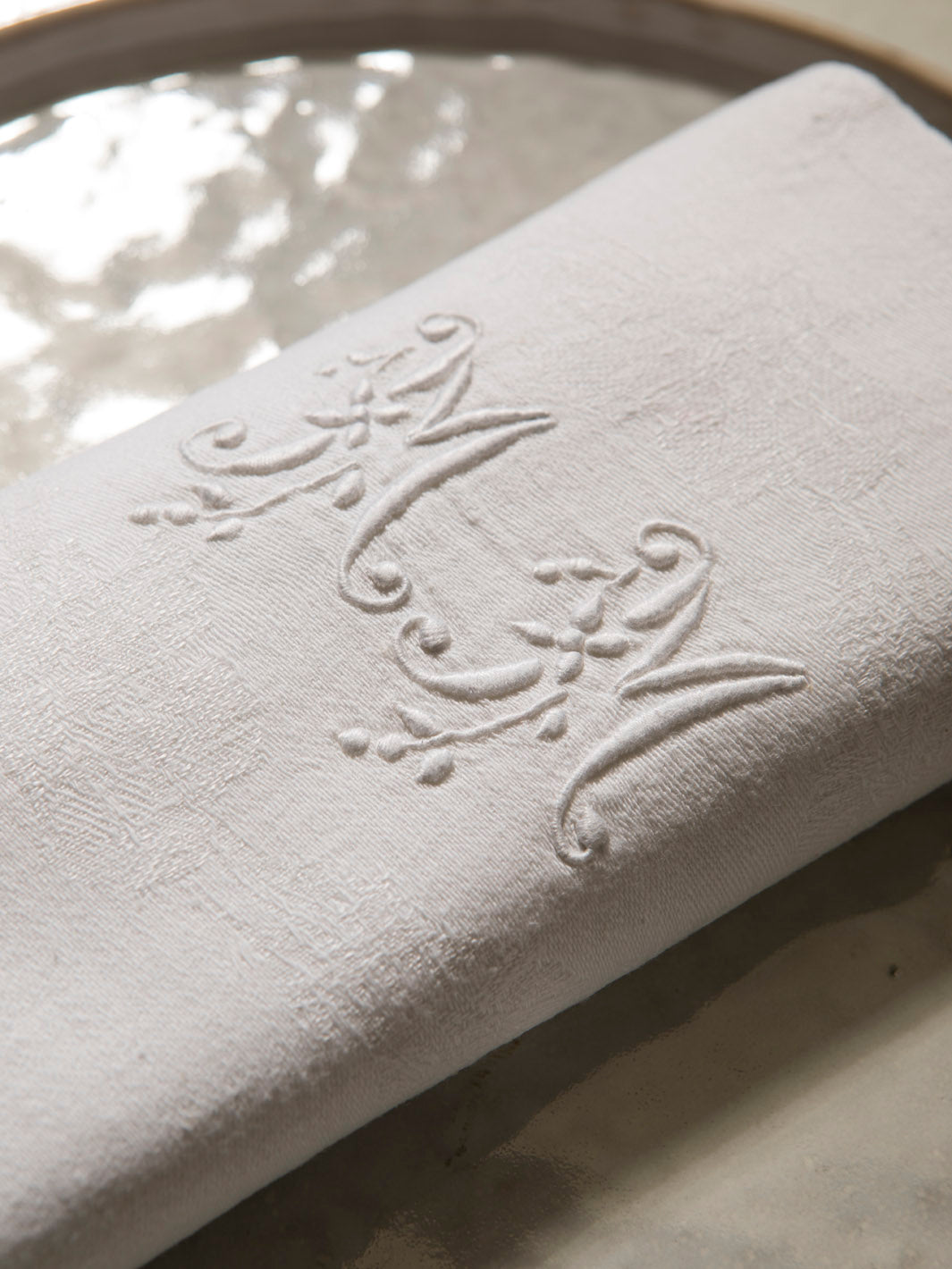 Juego de 12 servilletas de Damasco "MM"