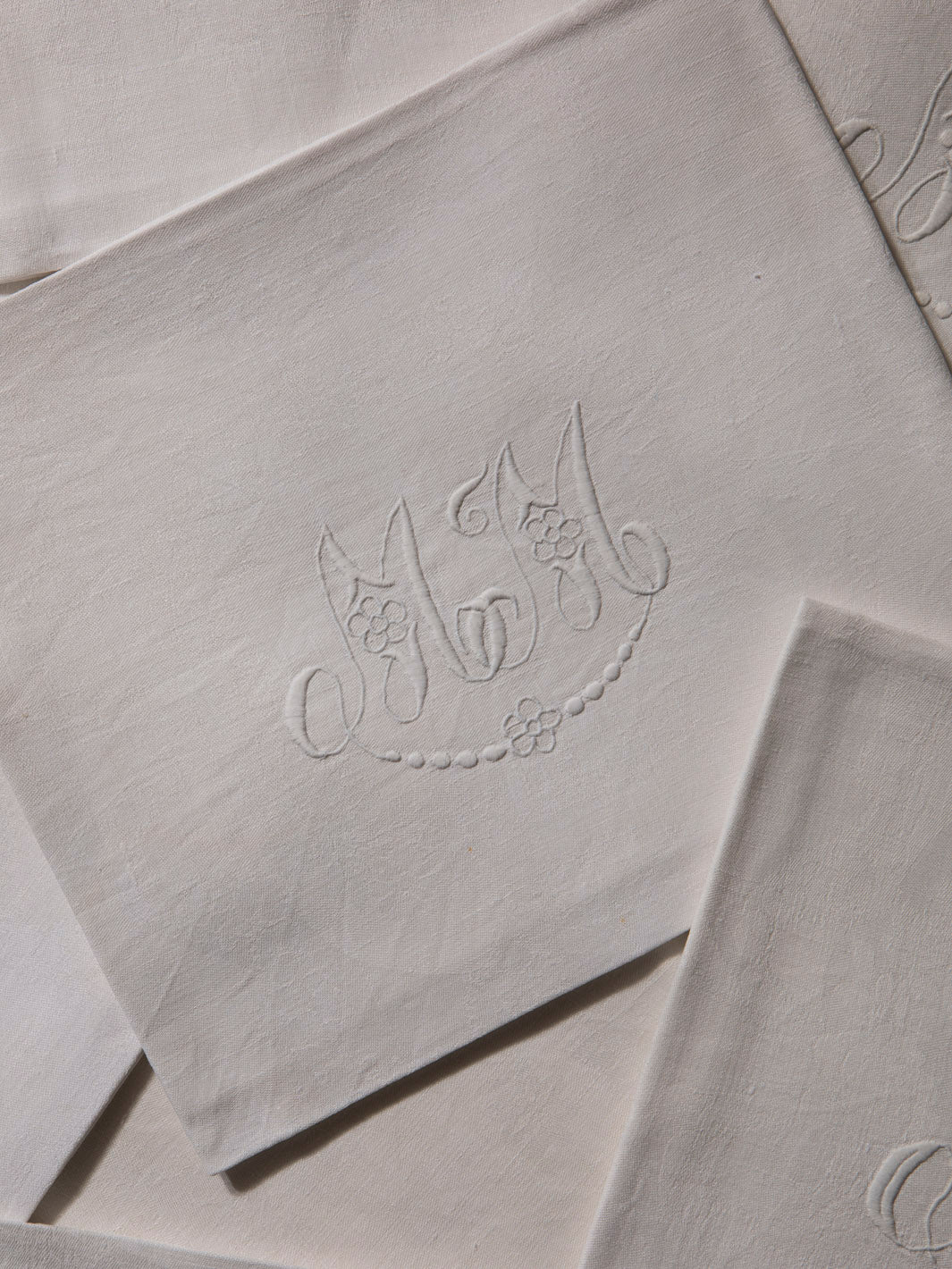 Juego de 12 servilletas de Damasco "MM"