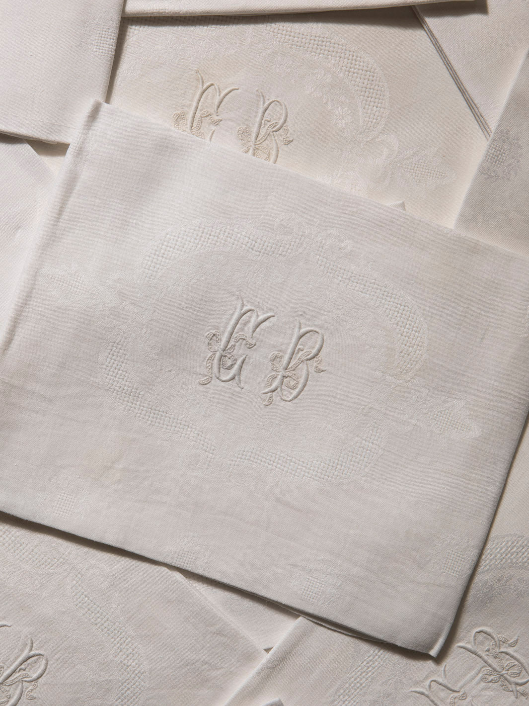 Juego de 10 servilletas de Damasco "CB"