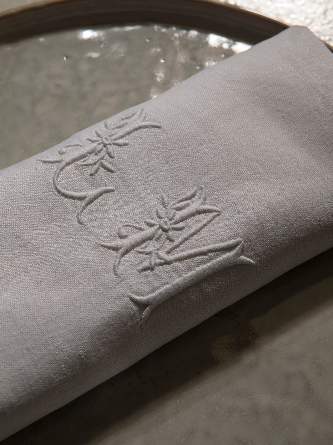 Juego de 8 servilletas de Damasco "LM"