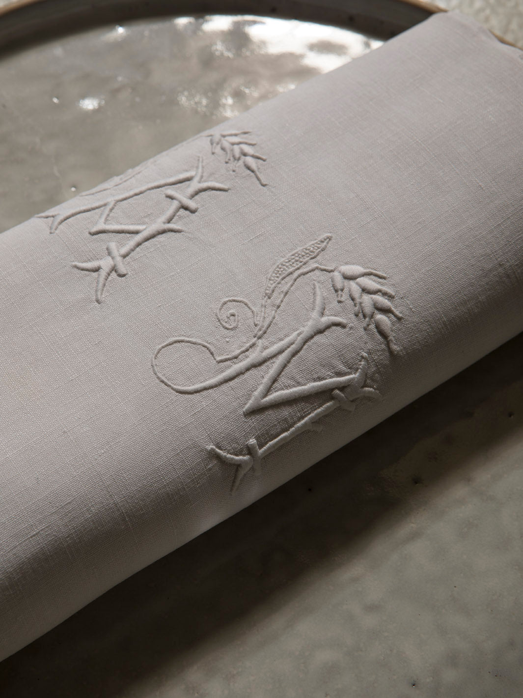 Juego de 8 servilletas de Damasco "AM"