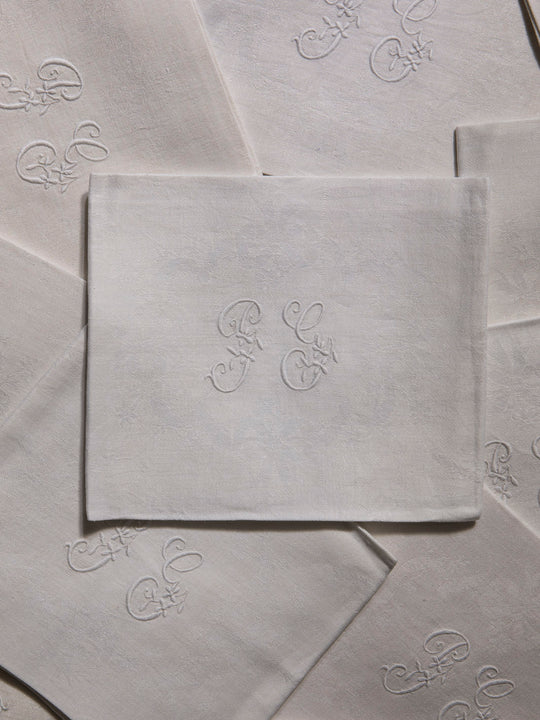 Juego de 12 servilletas de Damasco "PG"