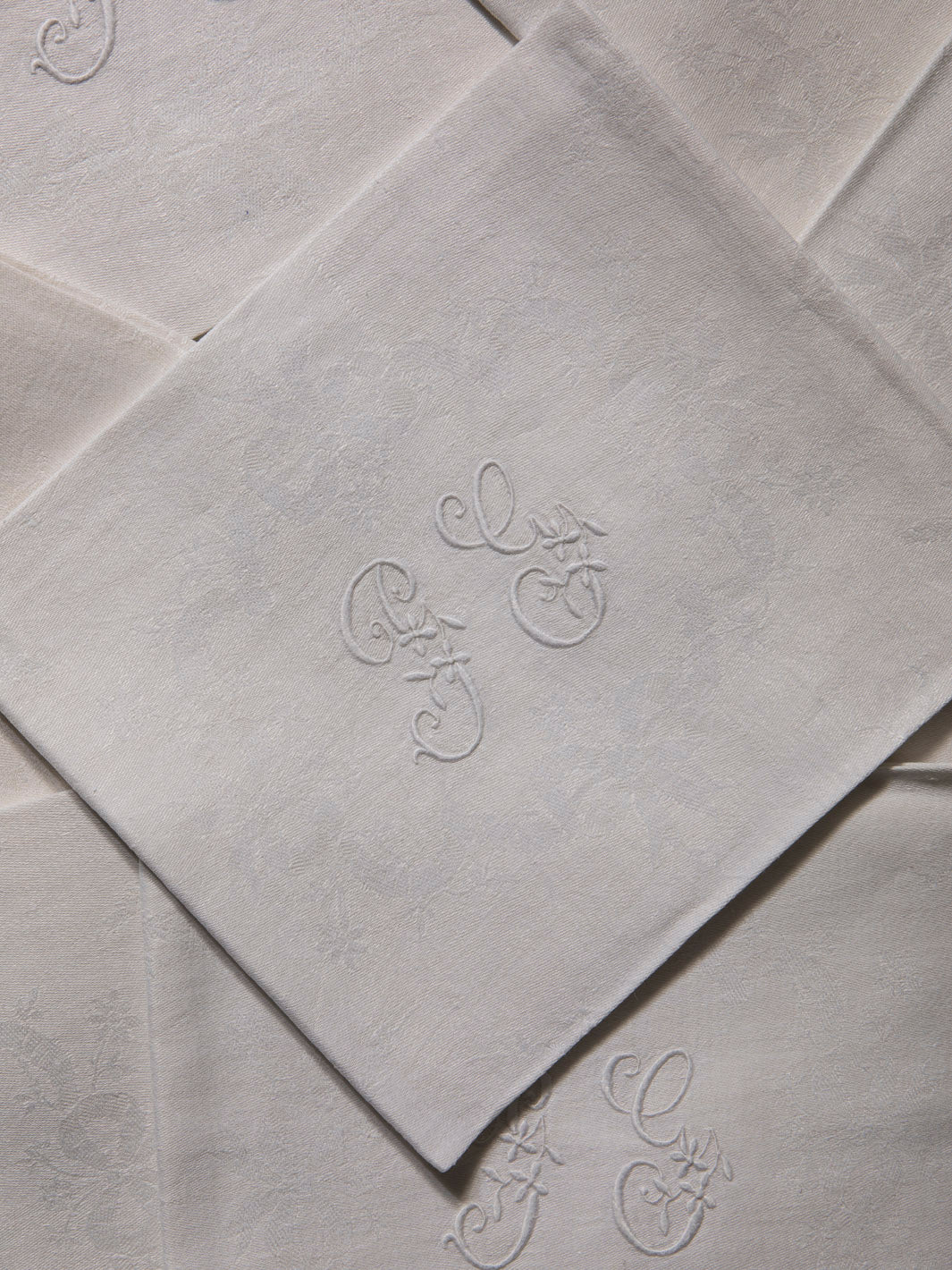 Juego de 12 servilletas de Damasco "PG"