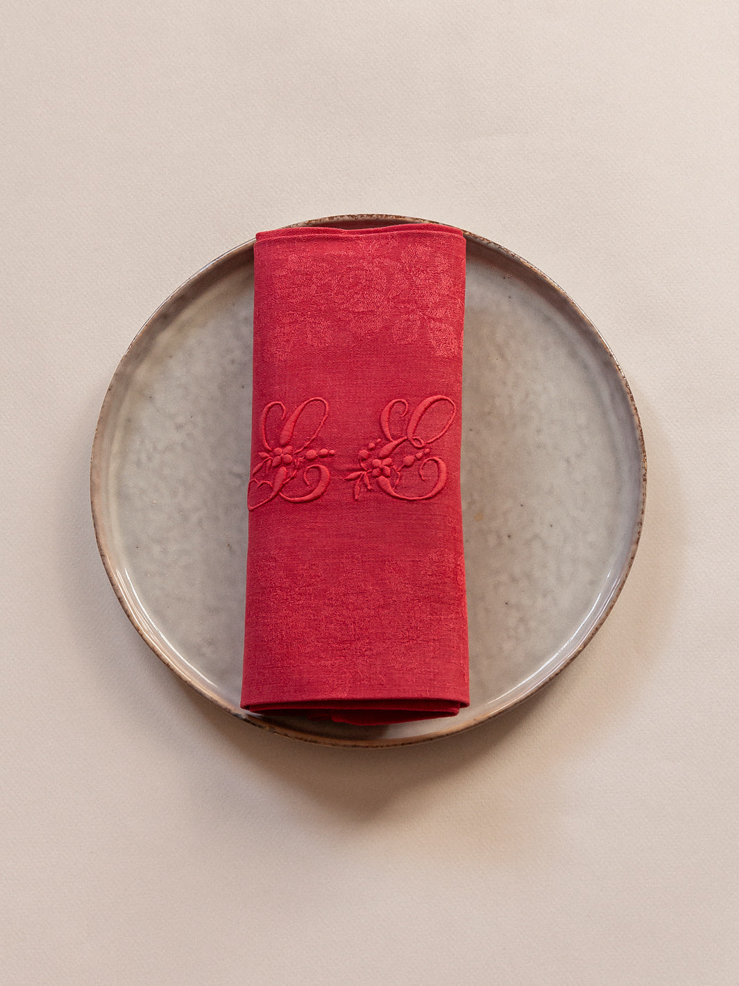 Set of 8 red damask napkins "LE"