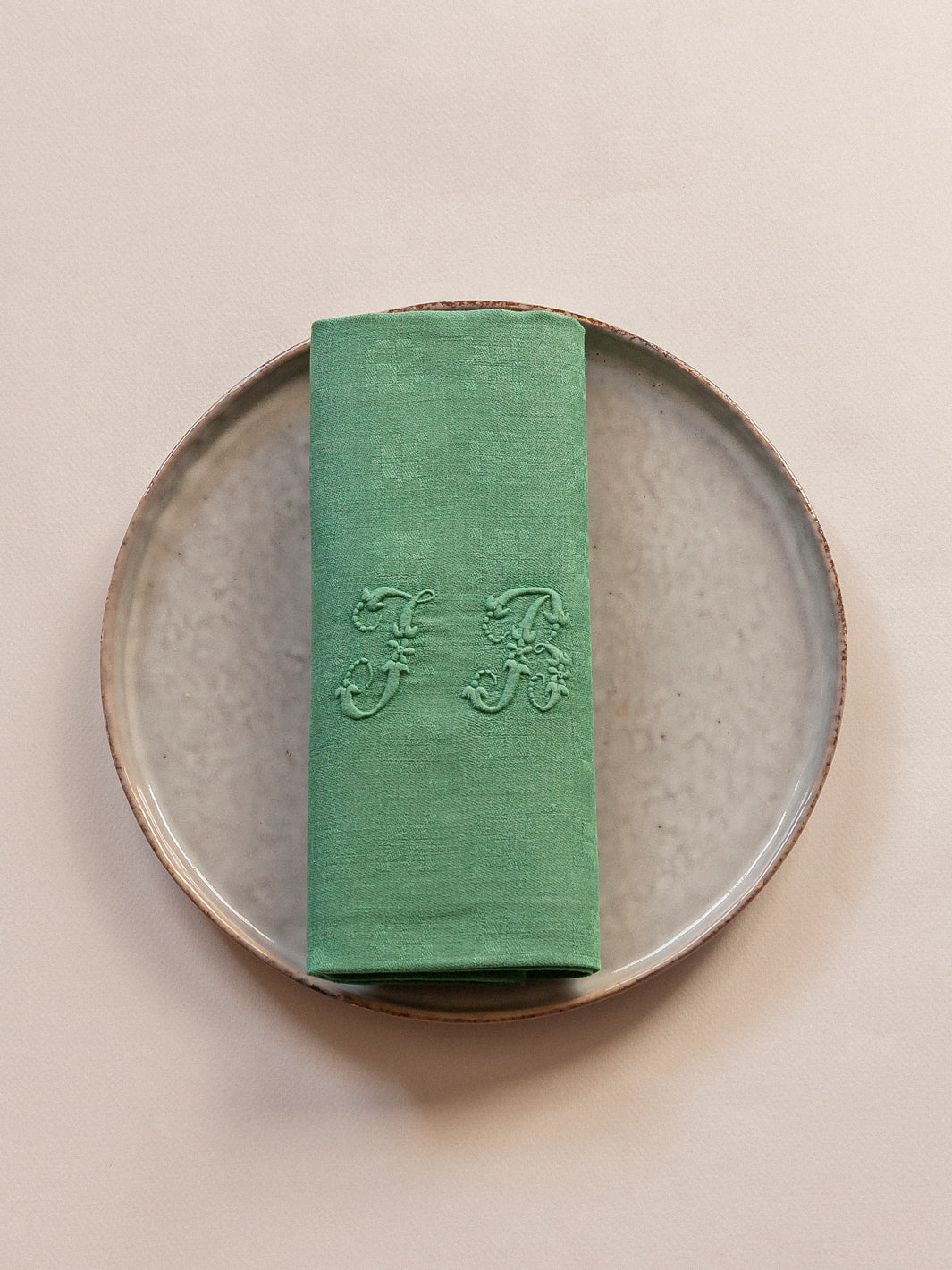Set of 10 leaf green damask napkins "JR"