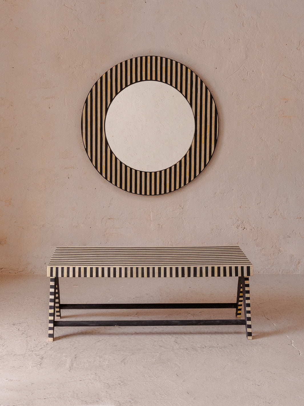 Africa marquetry mirror Ø115cm