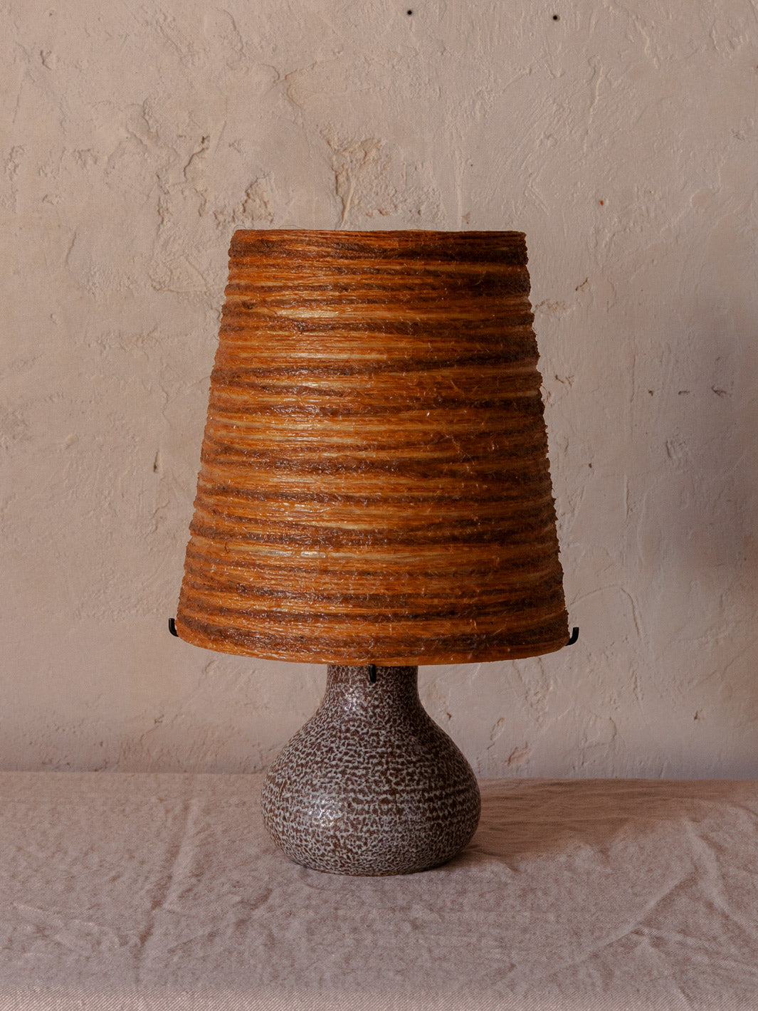 Lampe "Accolay" en céramique et résine des années 60