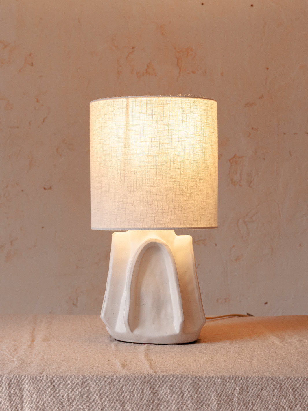 Billy white lamp