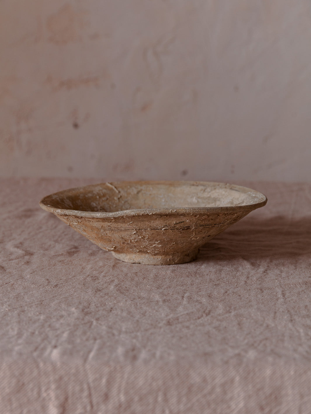 Sukhotaï deep plate Ø24CM