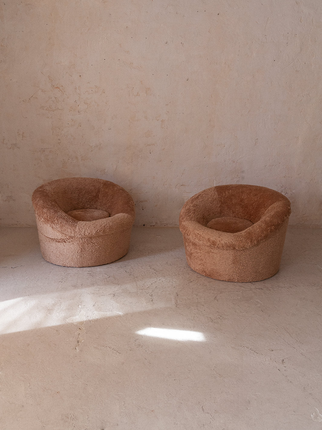 Fauteuil en velours fleuri Fendi