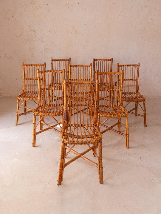 Suite avec 6 chaises en bambou tressé des années 60